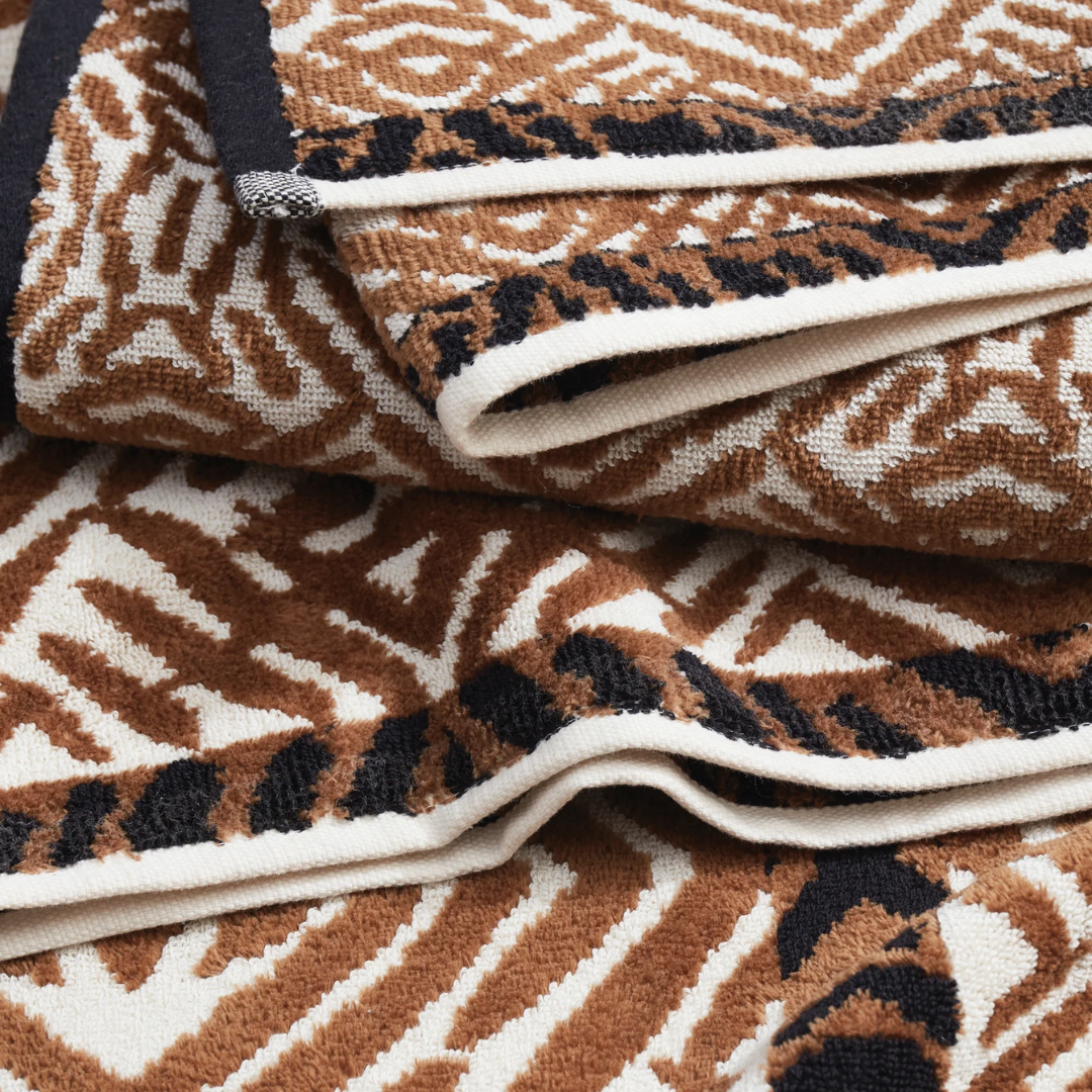 Bath_Towel_3_1024x1024@2x.png?v=1738257711